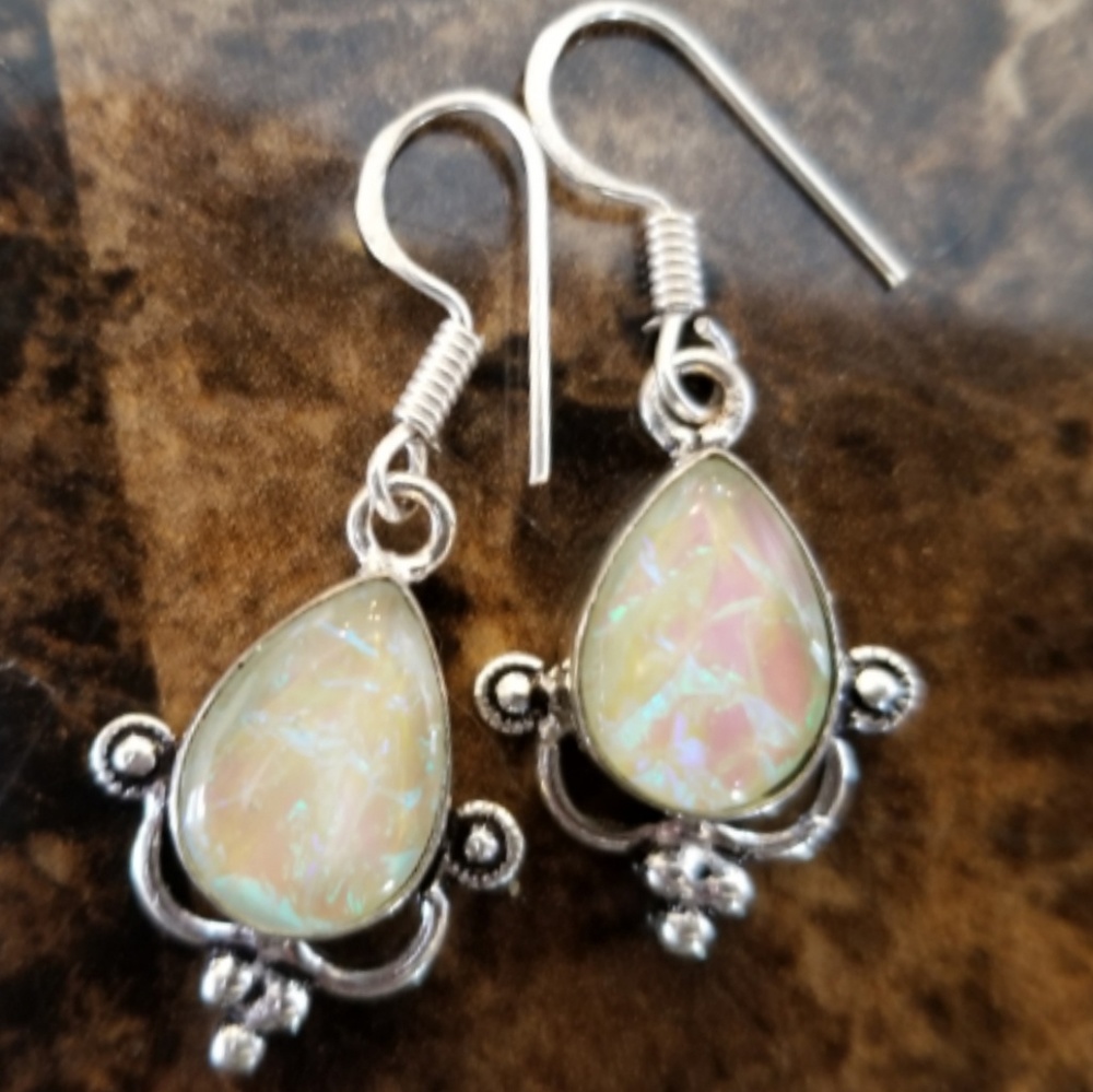 Genuine Australian Creme Triplet Opal Earrings - Picture 1 of 3
